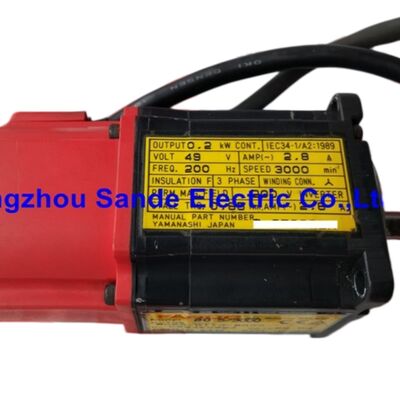Fanuc baru AC Servo Motor A06B-0371-B010 A06B0371B010 AO6B-O371-BO1O