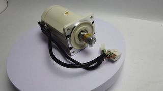 Motor Servo MSM082A1A untuk Video Demonstrasi Produk Sistem Kontrol Gerak
