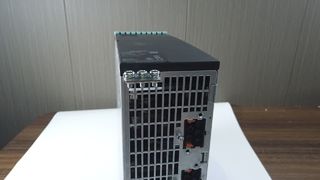 Penggerak Sumbu Ganda 2x5A Daya Kompak